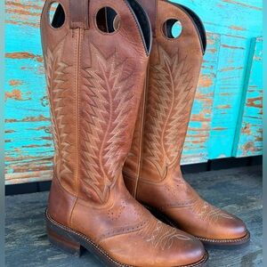 Women’s cowboy boots